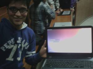 A happy face after installing a dual boot Ubunto on his laptop